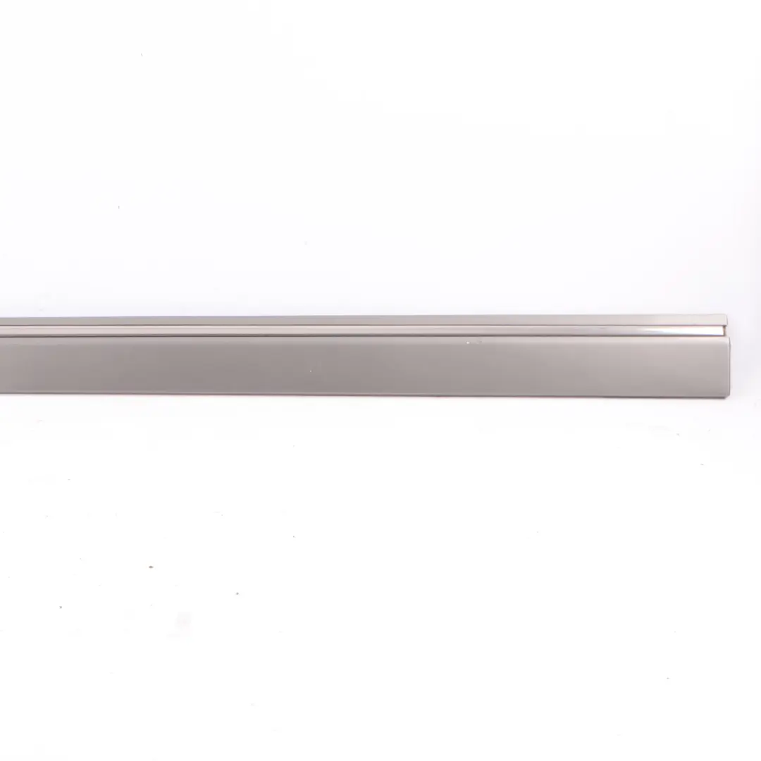 Mercedes W245 Vorne Links Türverkleidung Leiste Comet Grau Metallic - 748 - SKU A1696903362-KMG1 - Teilenummer A1696903362