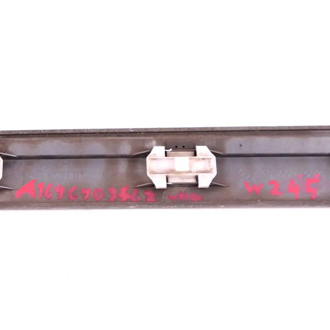 Mercedes W245 Striscia Modanatura Porta Anteriore Destra Grigio Montagna 787 - SKU A1696903462-MG - Numero di parte A1696903462