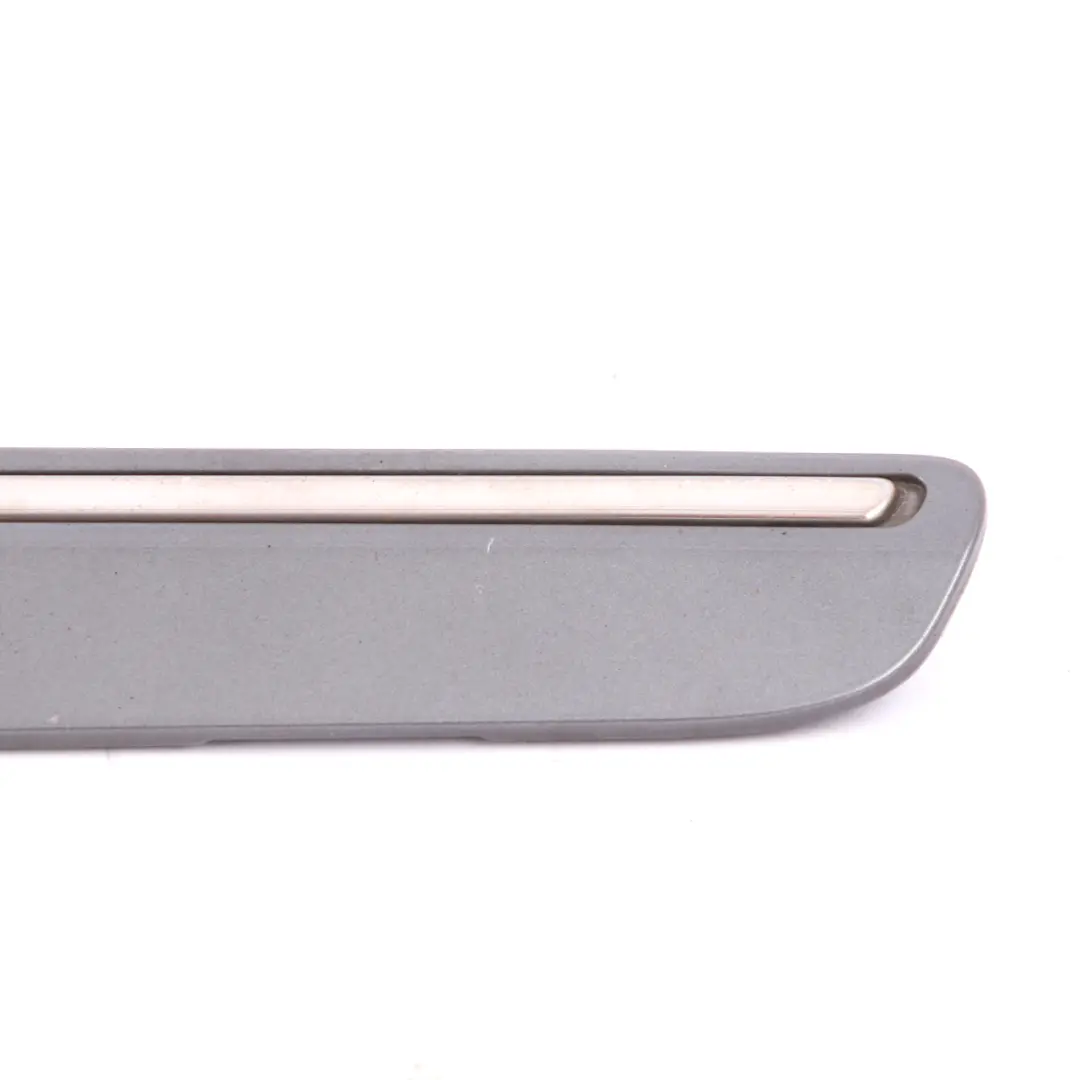 Listwa Drzwi Przód Prawo Szara Mountain Grey 787 do Mercedes W245 o numerze A1696903462 Mercedes W245 Listwa Drzwi Przód Prawo Szara Mountain Grey 787 - SKU A1696903462-MG - Numer Części A1696903462