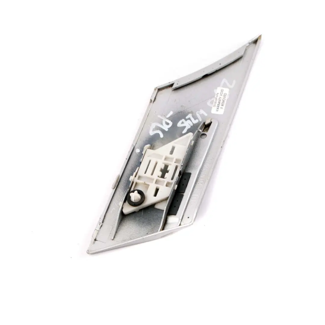 Mercedes W245 Tira Protectora Guardabarros Tras Izq Plata Polar 761 A1696983362 - SKU A1696904162-PLS - Número de pieza A1696904162
