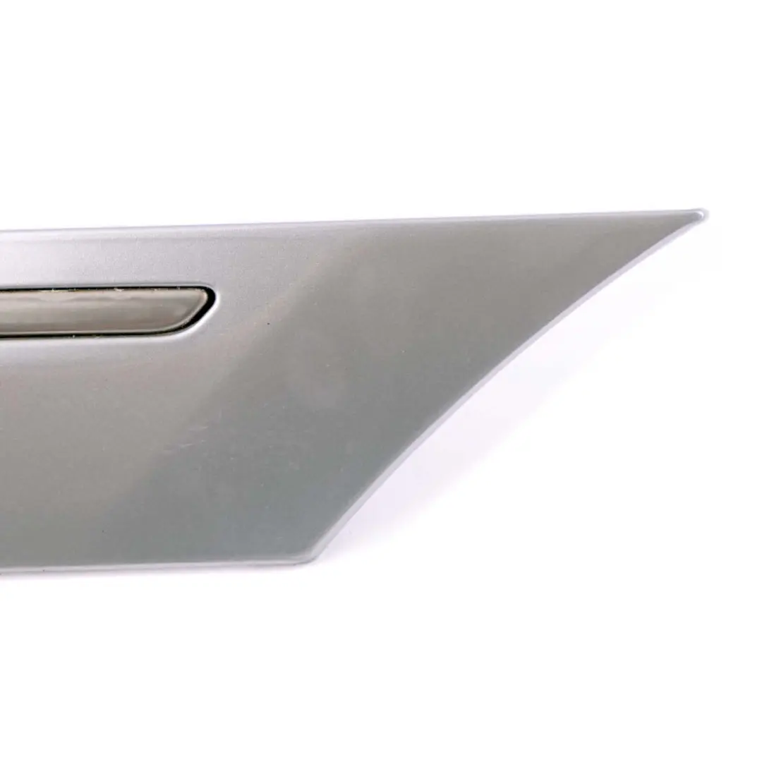 Mercedes W245 Tira Protectora Guardabarros Tras Izq Plata Polar 761 A1696983362 - SKU A1696904162-PLS - Número de pieza A1696904162