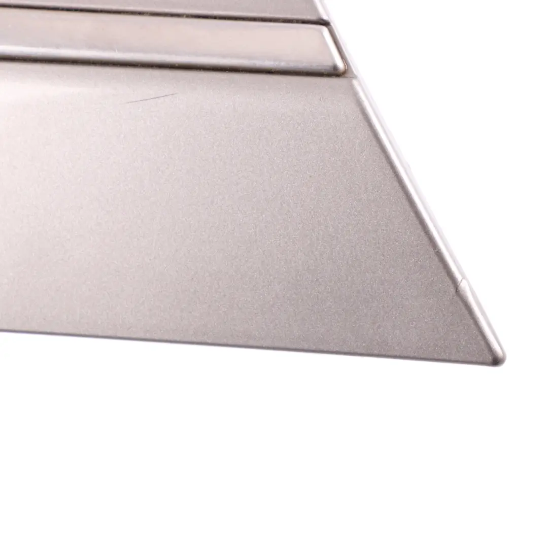 Bande Protection Aile Arrière Droite Gris Comète 748 A1696983462 pour Mercedes W245 à propos du numéro de pièce A1696904262 Mercedes W245 Bande Protection Aile Arrière Droite Gris Comète 748 A1696983462 - SKU A1696904262-KMG - Numéro de pièce A1696904262