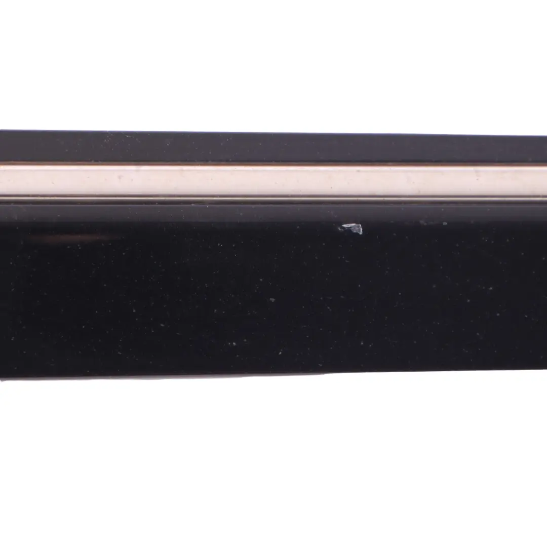 Mercedes W245 Moldura Puerta Delantera Derecha Exterior Color Negro Cósmico - SKU A1696983662-KB - Número de pieza A1696983662