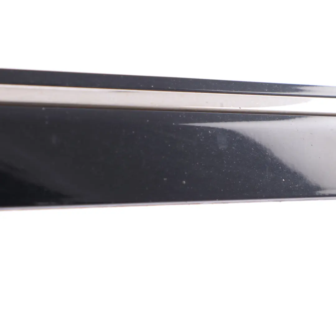 Anteriore Destro Modanatura Porta Modanatura Cosmic Nero per Mercedes W245 con numero di parte A1696983662 Mercedes W245 Anteriore Destro Modanatura Porta Modanatura Cosmic Nero - SKU A1696983662-KB - Numero di parte A1696983662