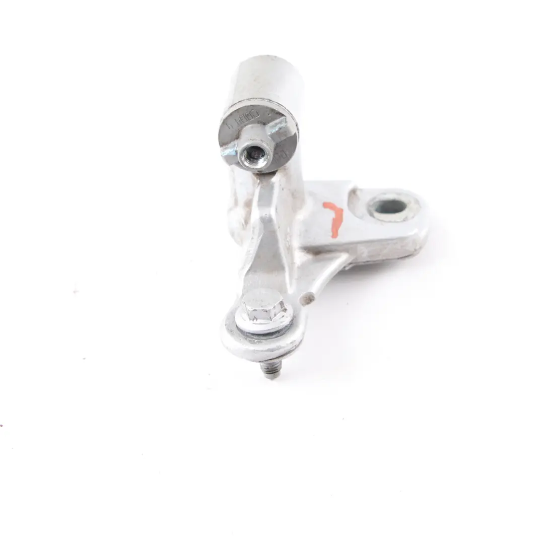 Türscharnier vorne rechts unten Polarsilber 761 für Mercedes W169 W245 mit Teilenummer A1697200437 Mercedes W169 W245 Türscharnier vorne rechts unten Polarsilber 761 - SKU A1697200437-PLS - Teilenummer A1697200437