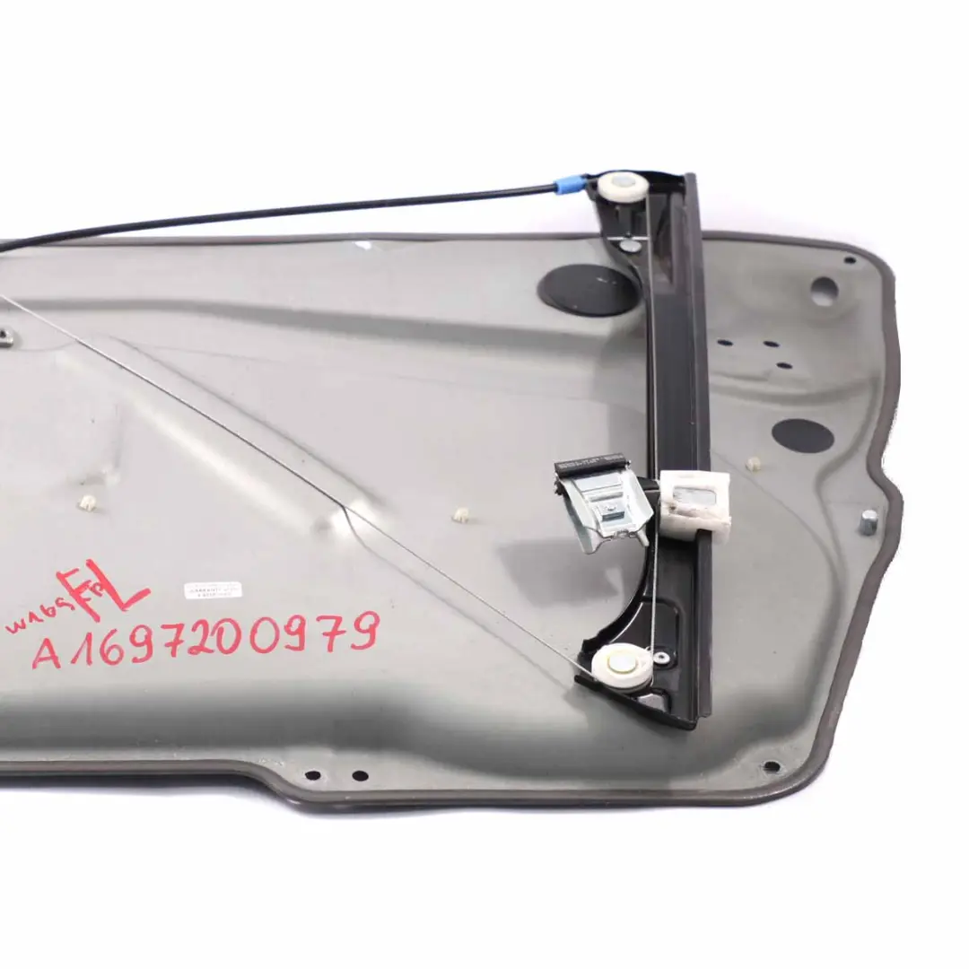 Support Carte Porte Avant Gauche Lève-Vitre Electrique Régulateur pour Mercedes W169 à propos du numéro de pièce A1697201879 Mercedes W169 Support Carte Porte Avant Gauche Lève-Vitre Electrique Régulateur - SKU A1697200979 - Numéro de pièce A1697201879