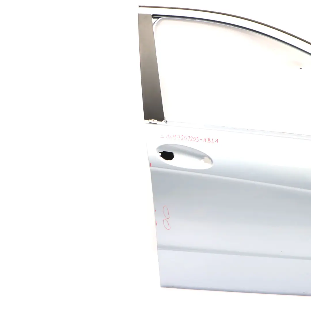 Puerta Delantera Derecha Azul Horizonte Metalizado - 391 para Mercedes W169 con número de pieza A1697202205 Mercedes W169 Puerta Delantera Derecha Azul Horizonte Metalizado - 391 - SKU A1697202205-HBL1 - Número de pieza A1697202205