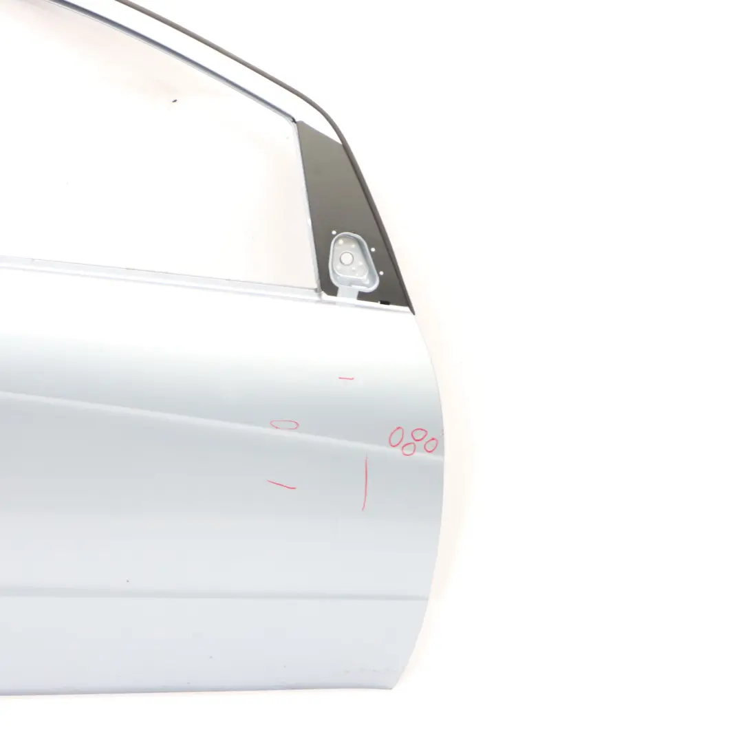 Porta anteriore destra Horizon Blue Metallic - 391 per Mercedes W169 con numero di parte A1697202205 Mercedes W169 Porta anteriore destra Horizon Blue Metallic - 391 - SKU A1697202205-HBL1 - Numero di parte A1697202205