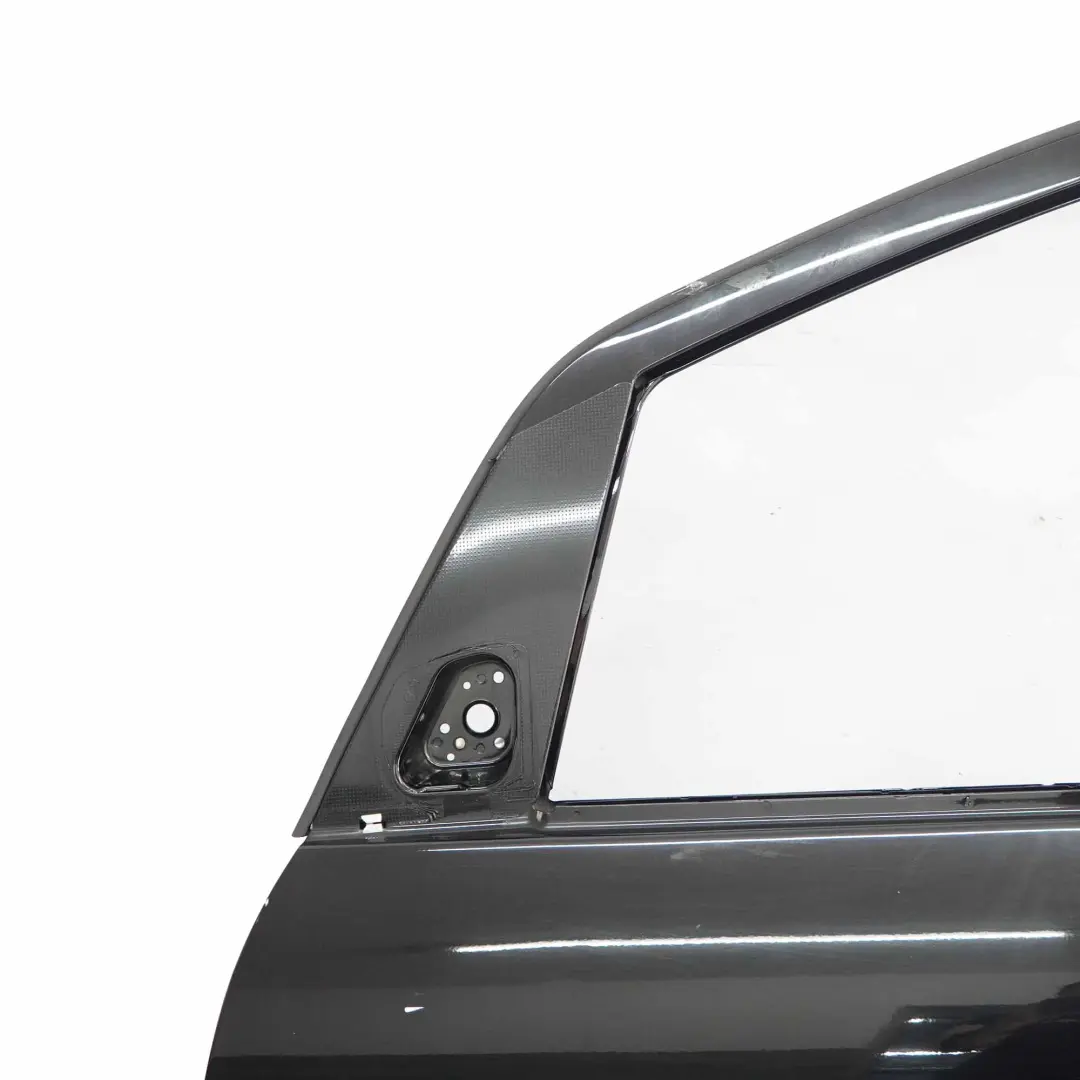 Porta anteriore sinistra Kosmos Cosmic Black Metallic - 191 per Mercedes W245 con numero di parte A1697202505 Mercedes W245 Porta anteriore sinistra Kosmos Cosmic Black Metallic - 191 - SKU A1697202505-KB - Numero di parte A1697202505