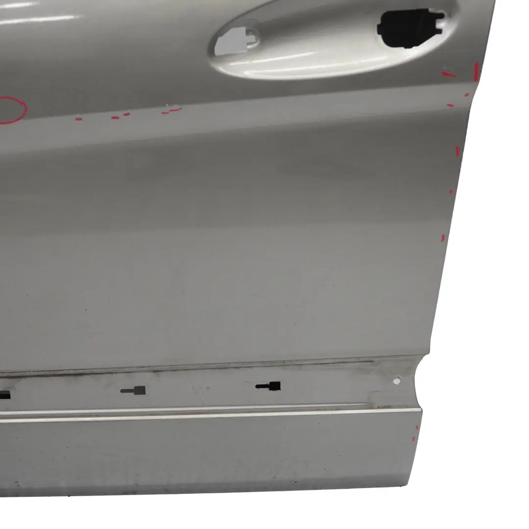 Tür vorne links Kometgrau Comet Grau Metallic - 748 für Mercedes W245 mit Teilenummer A1697202505 Mercedes W245 Tür vorne links Kometgrau Comet Grau Metallic - 748 - SKU A1697202505-KMG1 - Teilenummer A1697202505