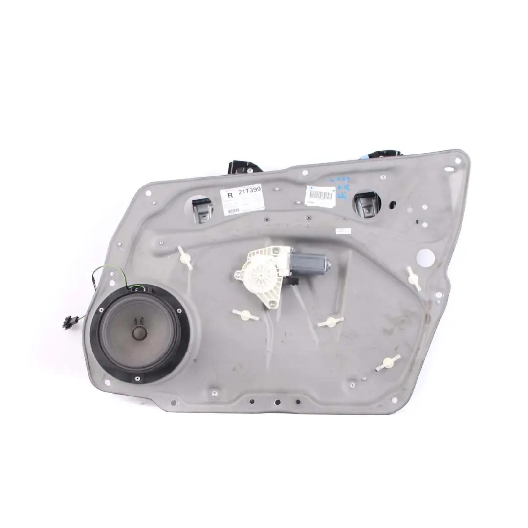 Front Right Door O/S Electric Window Regulator Lifter to Mercedes W169 with Part number A1697202879 Mercedes W169 Front Right Door O/S Electric Window Regulator Lifter - SKU A1697202879 - Part number A1697202879