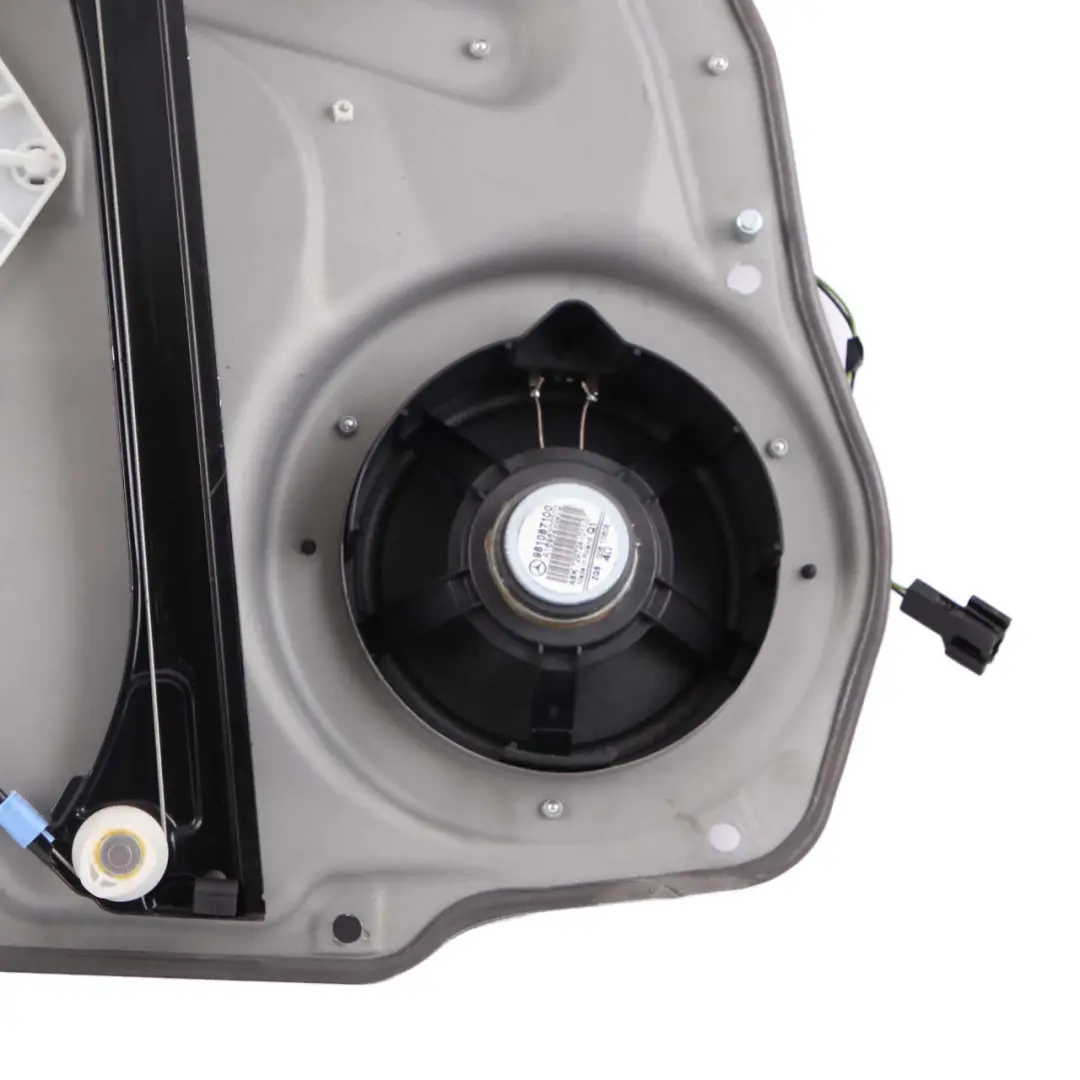 Front Right Door O/S Electric Window Regulator Lifter to Mercedes W169 with Part number A1697202879 Mercedes W169 Front Right Door O/S Electric Window Regulator Lifter - SKU A1697202879 - Part number A1697202879