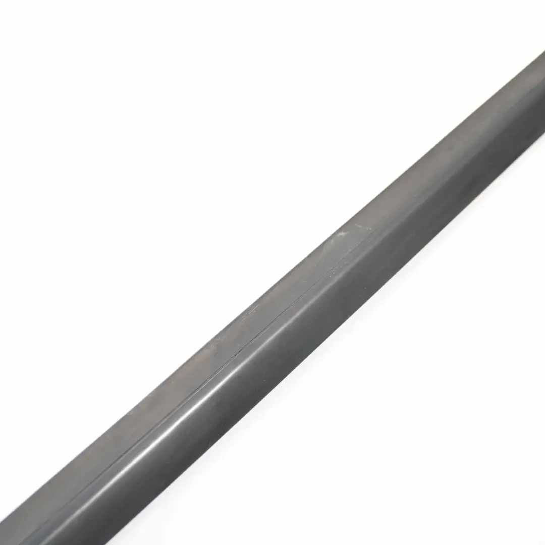 Mercedes W169 Puerta Delantera Derecha Junta Riel - SKU A1697250865 - Número de pieza A1697250865