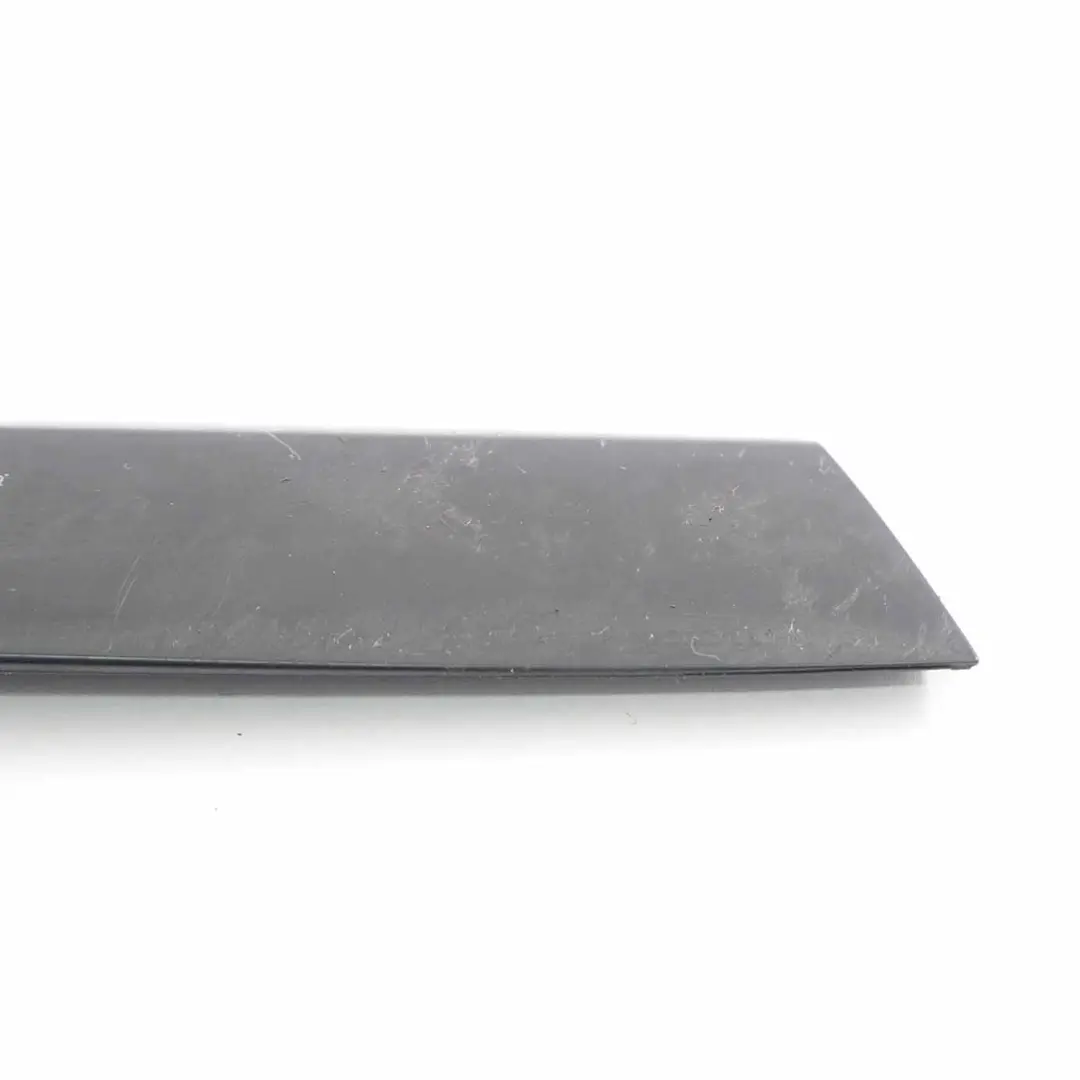 Barra de la Barandilla de la Puerta Derecho para Mercedes W169 Coupe con número de pieza A1697251465 Mercedes W169 Coupe Barra de la Barandilla de la Puerta Derecho - SKU A1697251465 - Número de pieza A1697251465