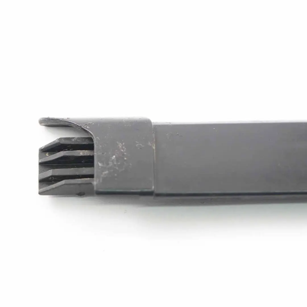 Barra de la Barandilla de la Puerta Derecho para Mercedes W169 Coupe con número de pieza A1697251465 Mercedes W169 Coupe Barra de la Barandilla de la Puerta Derecho - SKU A1697251465 - Número de pieza A1697251465