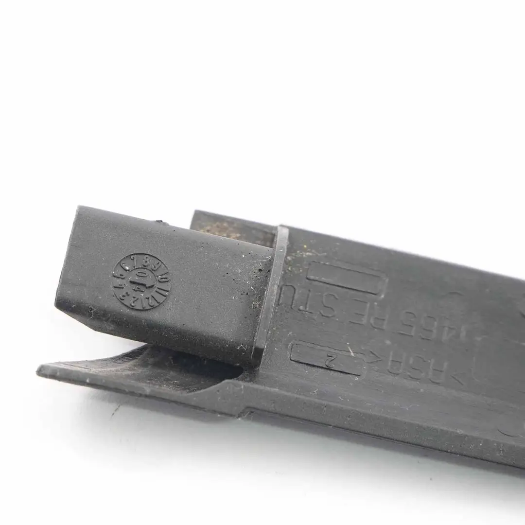 Barra de la Barandilla de la Puerta Derecho para Mercedes W169 Coupe con número de pieza A1697251465 Mercedes W169 Coupe Barra de la Barandilla de la Puerta Derecho - SKU A1697251465 - Número de pieza A1697251465