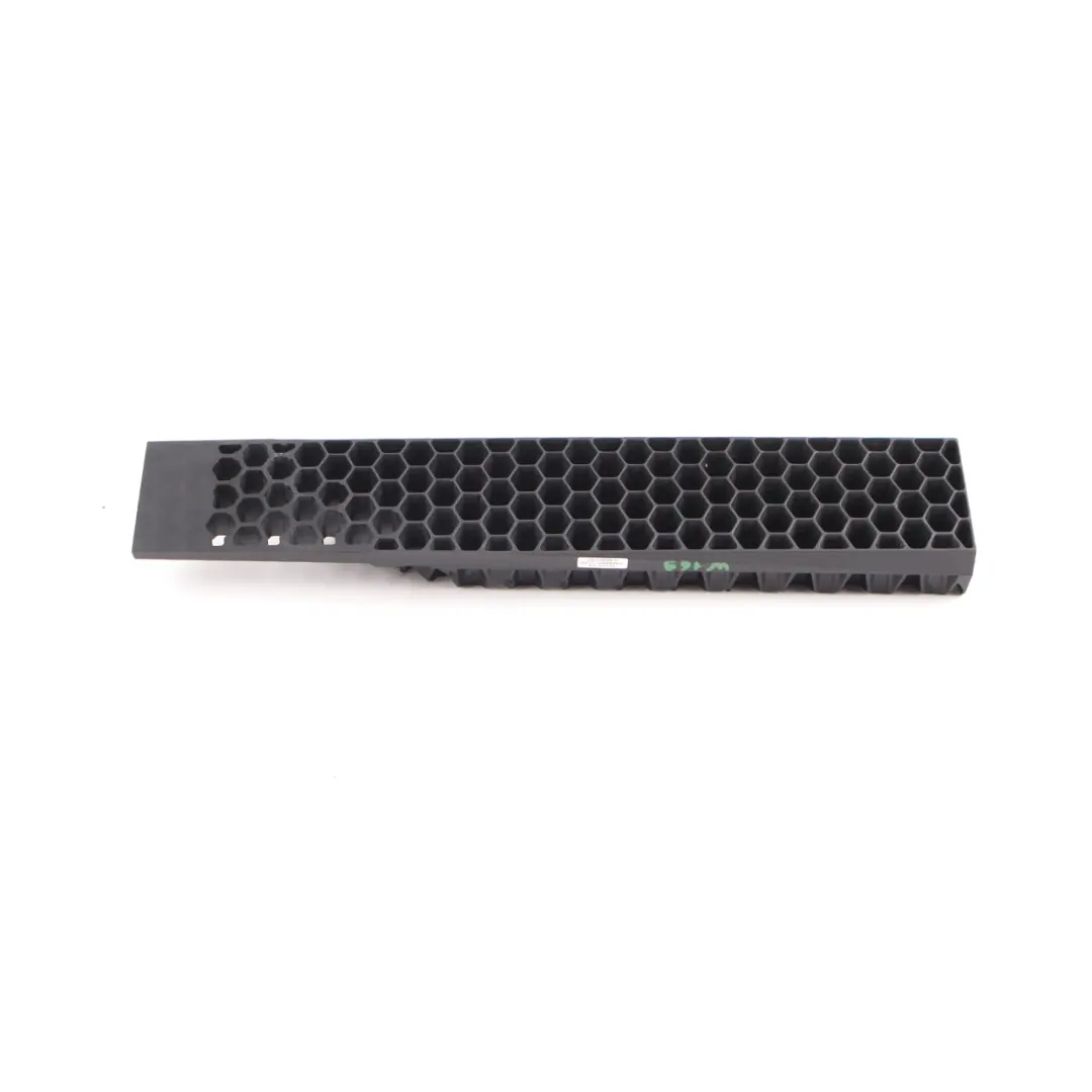 Mercedes W169 Wspornik Podpora Boczka Drzwi Listwa Prawa - SKU A1697270258 - Numer Części A1697270258