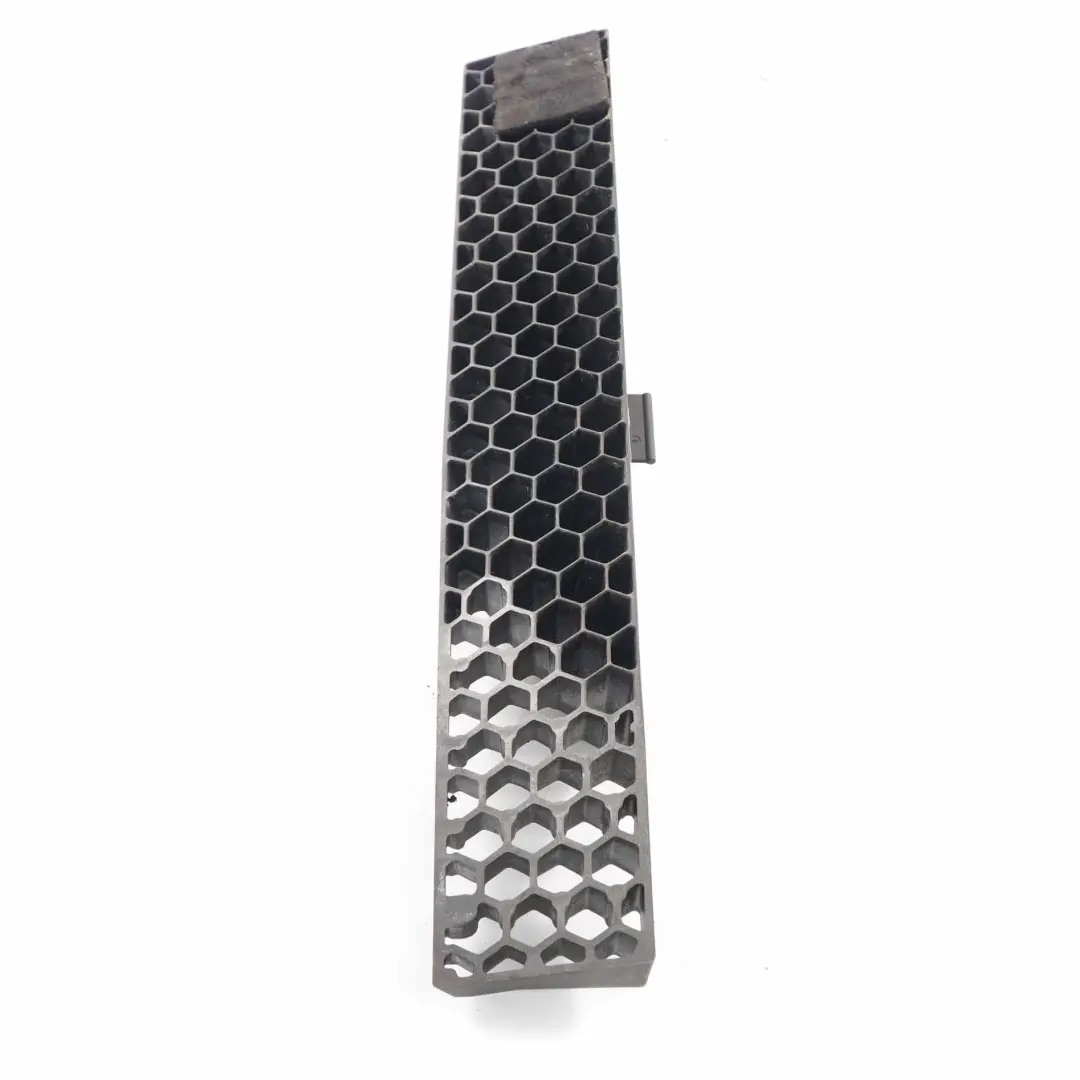 Support d'habillage de porte avant gauche Support pour Mercedes W245 à propos du numéro de pièce A1697270358 Mercedes W245 Support d'habillage de porte avant gauche Support - SKU A1697270358 - Numéro de pièce A1697270358