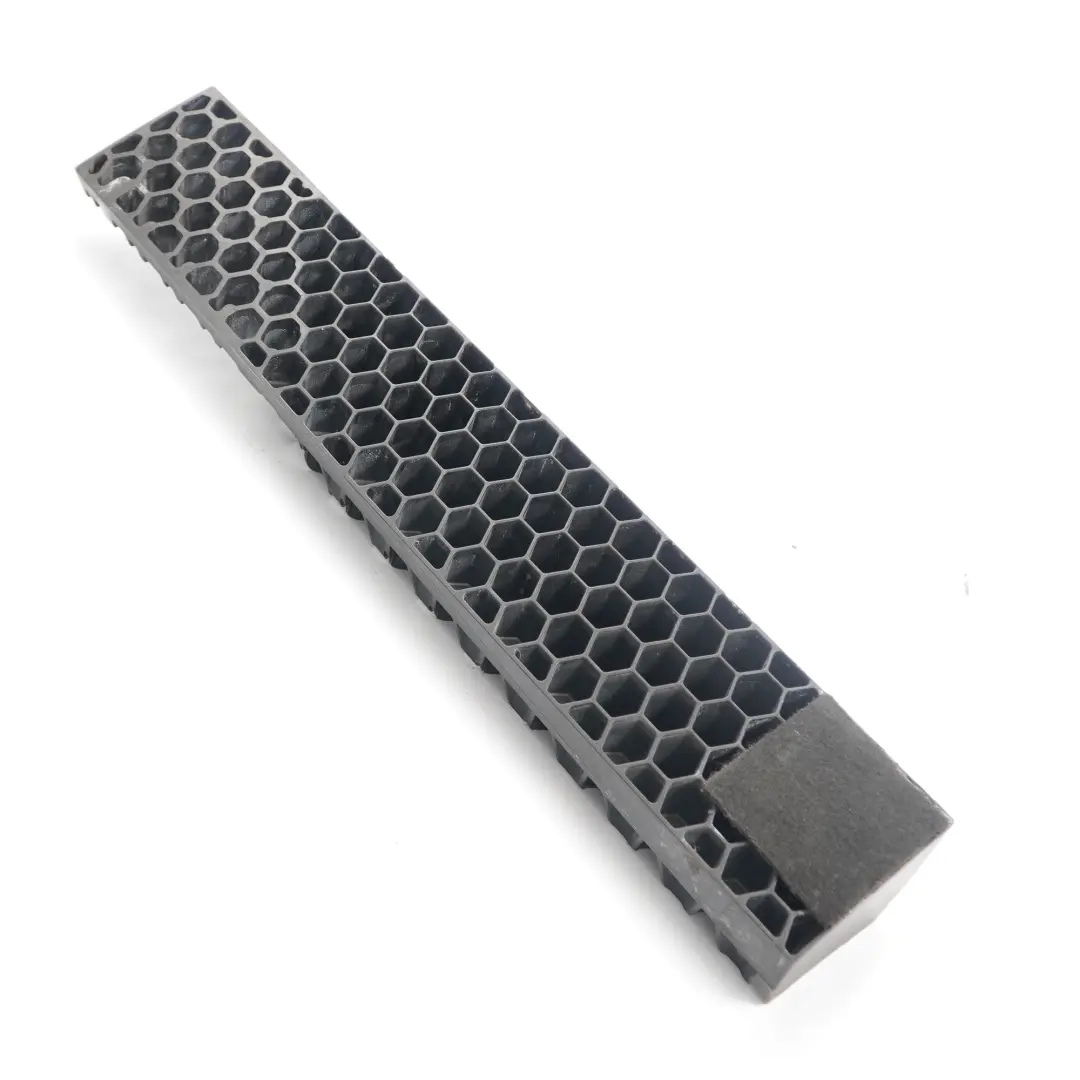 Mercedes W245 Supporto supporto staffa porta anteriore destra - SKU A1697270458 - Numero di parte A1697270458