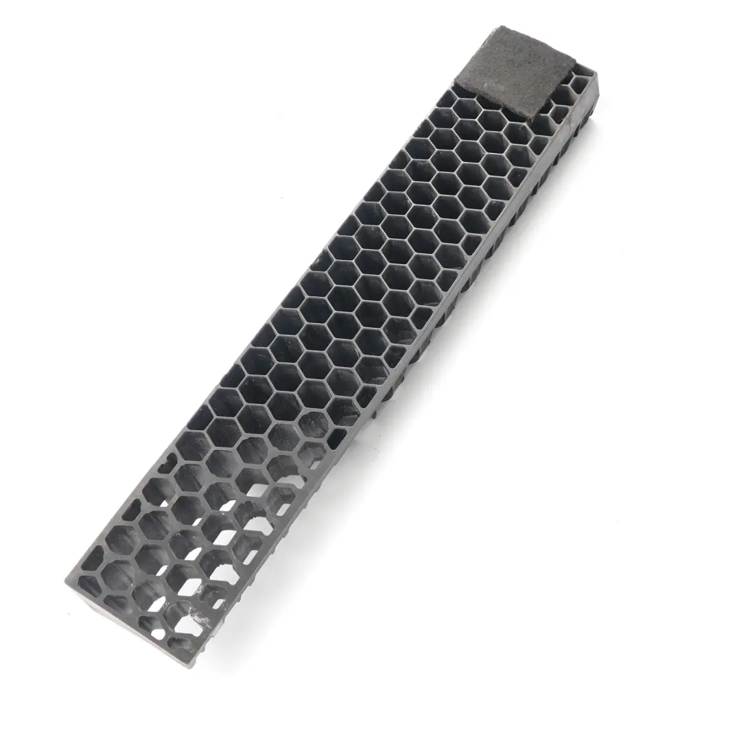Mercedes W245 Supporto supporto staffa porta anteriore destra - SKU A1697270458 - Numero di parte A1697270458