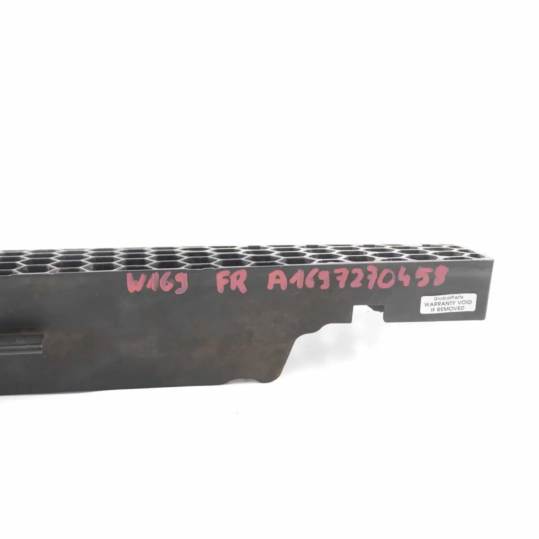 Mercedes W245 Supporto supporto staffa porta anteriore destra - SKU A1697270458 - Numero di parte A1697270458