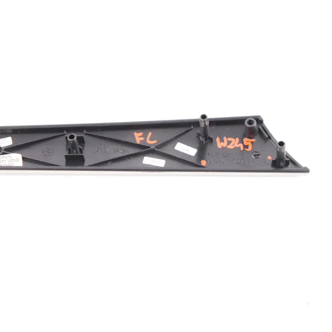 Mercedes W169 W245 Türverkleidung vorne links Leiste Abdeckung Panel Aluminium - SKU A1697273382 - Teilenummer A1697273382