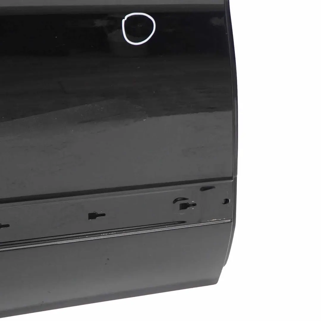 Arriere Droite Kosmosschwarz Noir - 191 pour Mercedes W245 Porte à propos du numéro de pièce A1697301805 Mercedes W245 Porte Arriere Droite Kosmosschwarz Noir - 191 - SKU A1697301805-KB1 - Numéro de pièce A1697301805