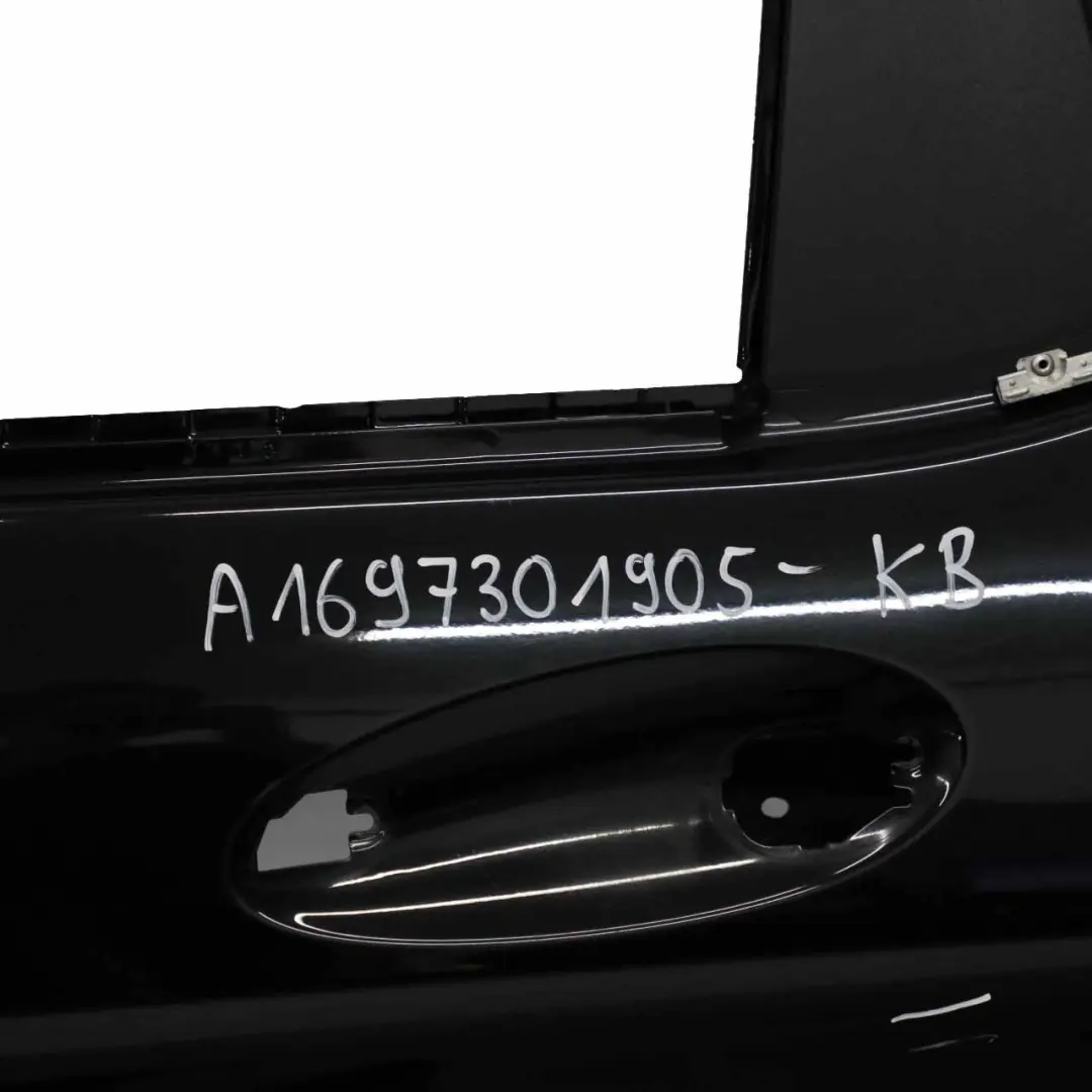 Porta posteriore sinistra Kosmos Cosmic Black Metallic - 191 per Mercedes W169 con numero di parte A1697301905 Mercedes W169 Porta posteriore sinistra Kosmos Cosmic Black Metallic - 191 - SKU A1697301905-KB - Numero di parte A1697301905