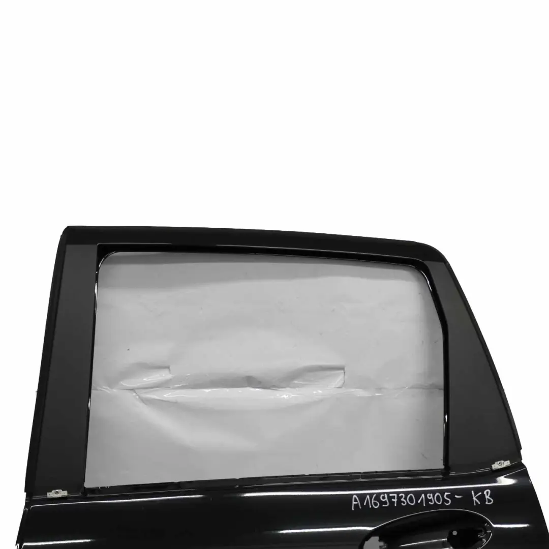 Tür hinten links Kosmos Cosmic Schwarz Metallic - 191 für Mercedes W169 mit Teilenummer A1697301905 Mercedes W169 Tür hinten links Kosmos Cosmic Schwarz Metallic - 191 - SKU A1697301905-KB - Teilenummer A1697301905