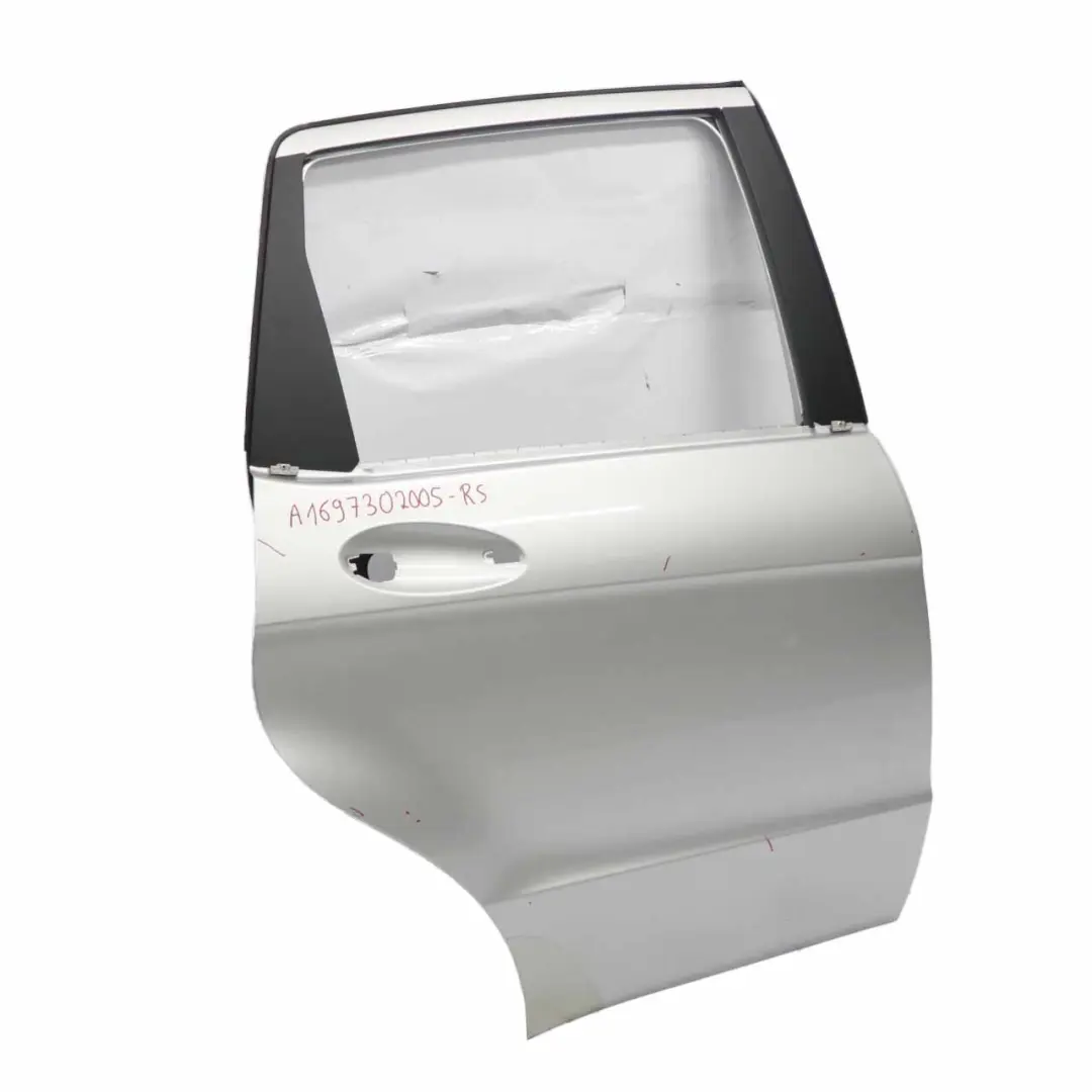 Puerta Trasera Mercedes W169 Panel Derecho Reef Silver Metallic - 783 para con número de pieza A1697302005 Puerta Trasera Mercedes W169 Panel Derecho Reef Silver Metallic - 783 - SKU A1697302005-RS - Número de pieza A1697302005
