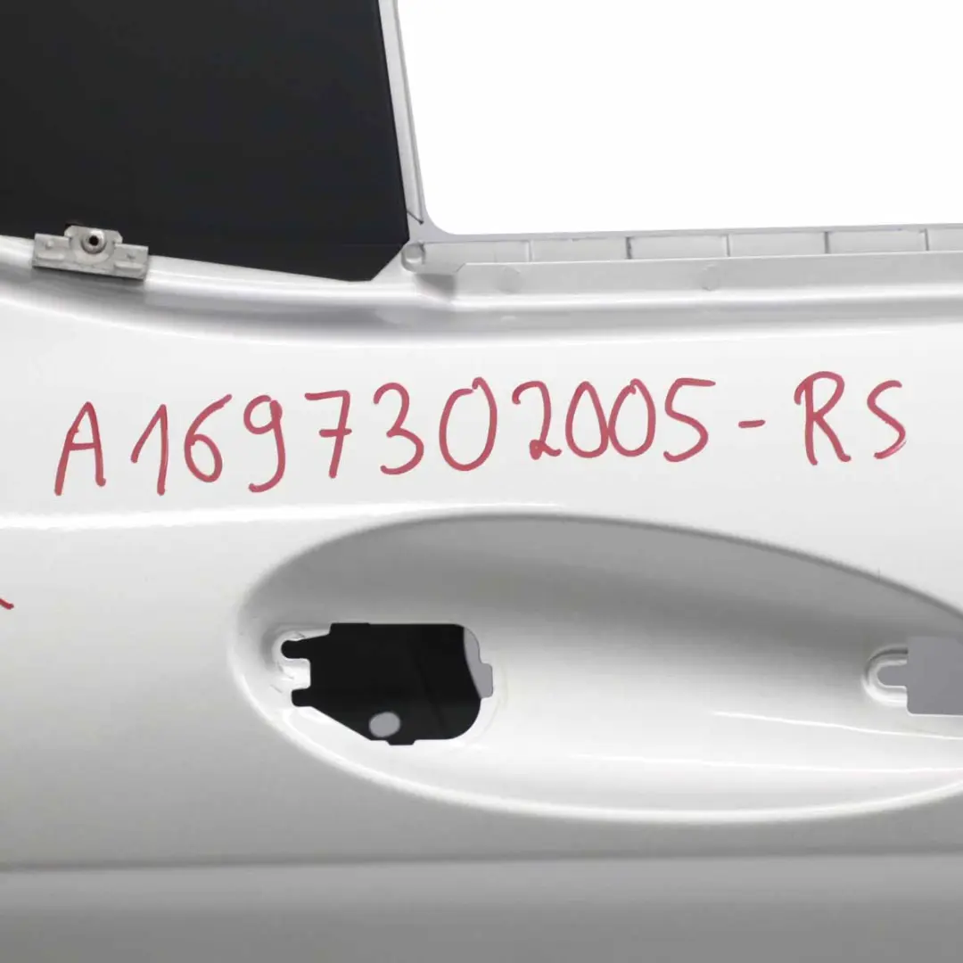 Porta posteriore Mercedes W169 Pannello destro Reef Silver Metallic - 783 per con numero di parte A1697302005 Porta posteriore Mercedes W169 Pannello destro Reef Silver Metallic - 783 - SKU A1697302005-RS - Numero di parte A1697302005