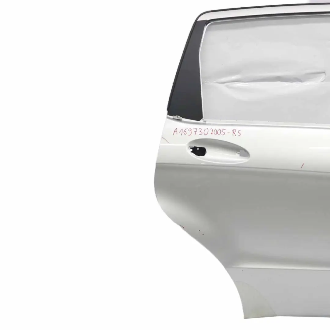 Hintertür Mercedes W169 Rechts Verkleidung Reef Silber Metallic - 783 für mit Teilenummer A1697302005 Hintertür Mercedes W169 Rechts Verkleidung Reef Silber Metallic - 783 - SKU A1697302005-RS - Teilenummer A1697302005