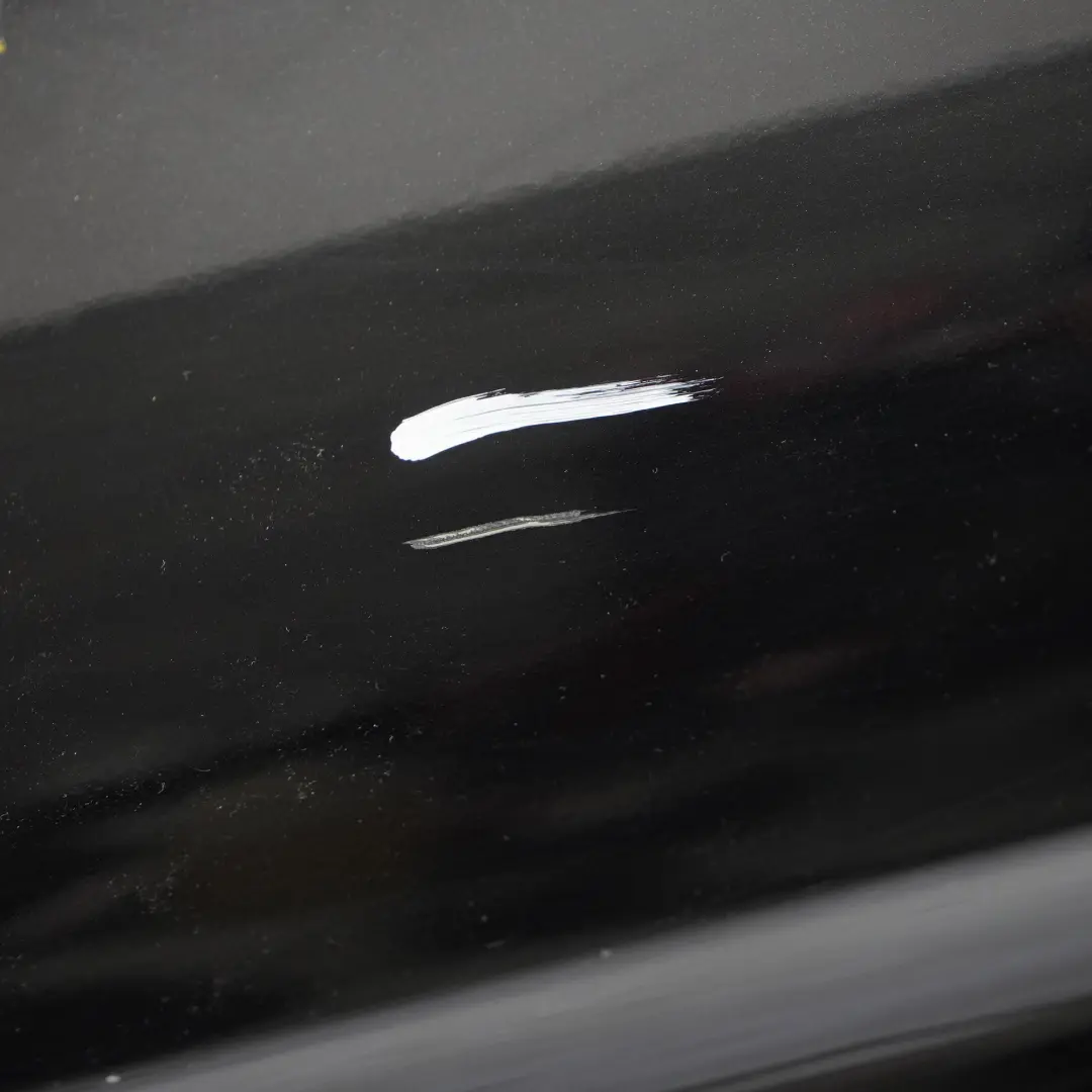 Tür hinten rechts Kosmos Cosmic Schwarz Metallic - 191 für Mercedes W245 mit Teilenummer A1697302205 Mercedes W245 Tür hinten rechts Kosmos Cosmic Schwarz Metallic - 191 - SKU A1697302205-KB - Teilenummer A1697302205