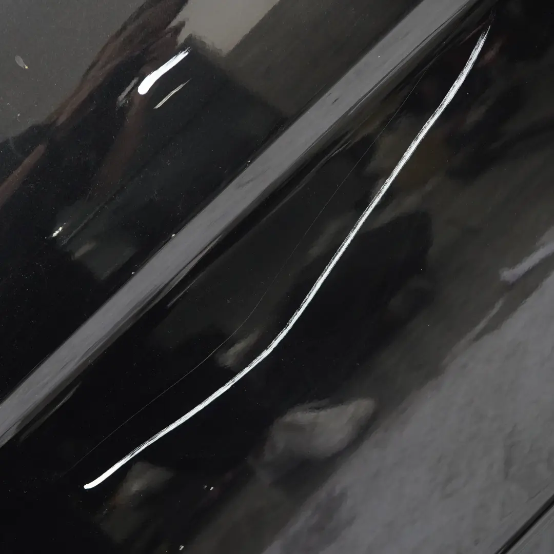 Porta posteriore destra Kosmos Cosmic Black Metallic - 191 per Mercedes W245 con numero di parte A1697302205 Mercedes W245 Porta posteriore destra Kosmos Cosmic Black Metallic - 191 - SKU A1697302205-KB - Numero di parte A1697302205