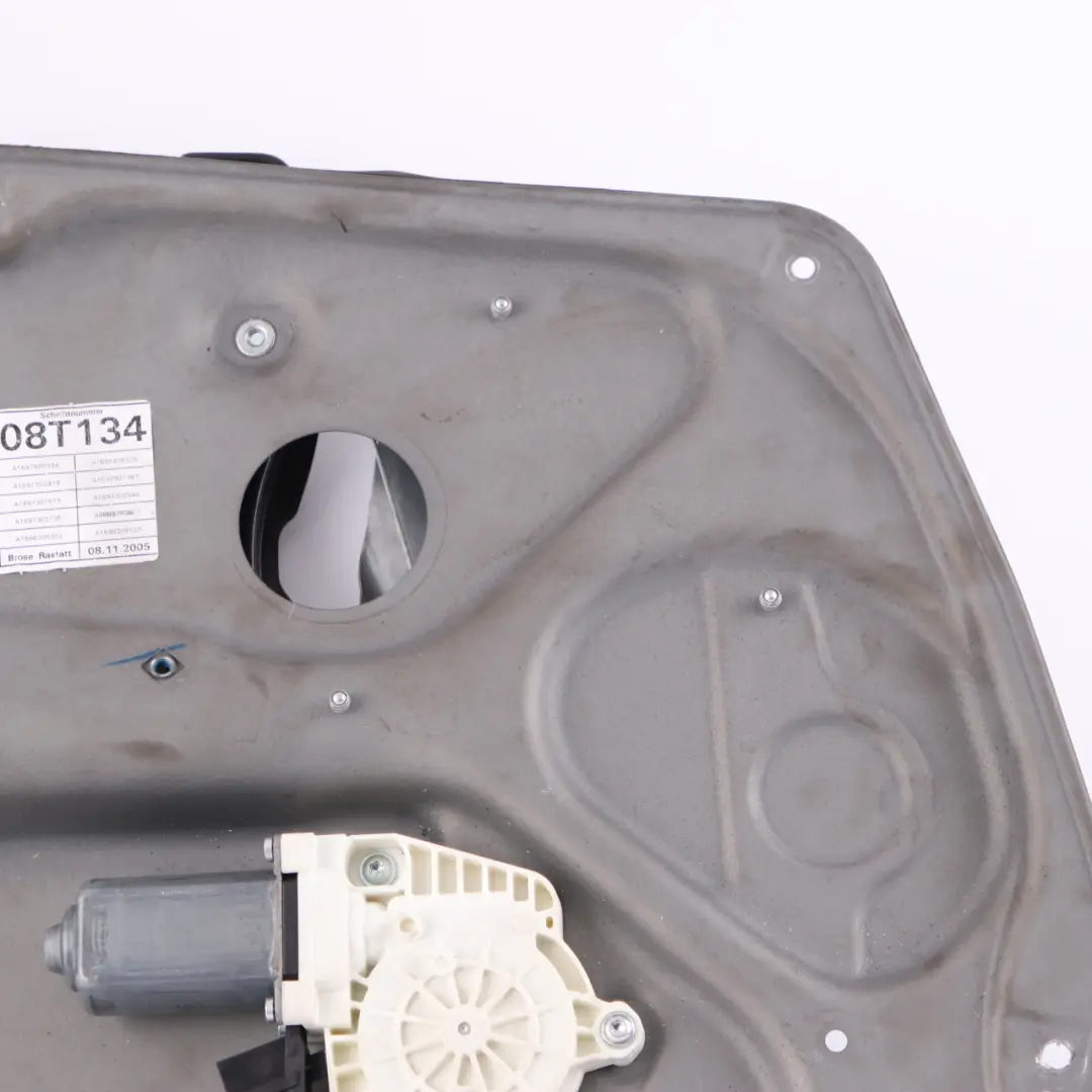 Fensterheber Mercedes W245 Hintere Linke Tür N/S Regulatoreinheit A1697301579 für mit Teilenummer A1697303779 Fensterheber Mercedes W245 Hintere Linke Tür N/S Regulatoreinheit A1697301579 - SKU A1697303779-1 - Teilenummer A1697303779