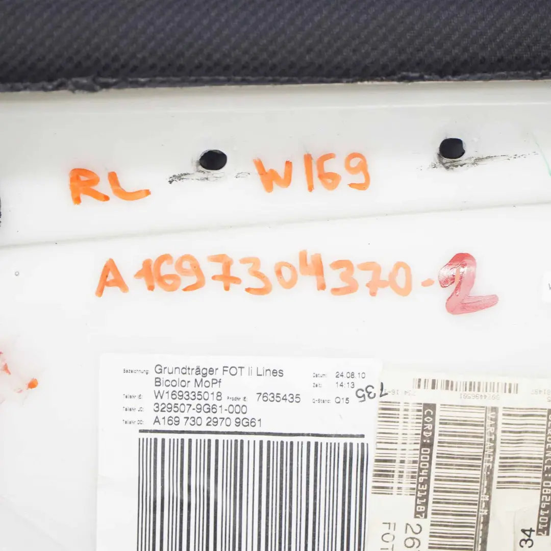 Boczek Panel Drzwi Lewy Tył Czarny do Mercedes W169 o numerze A1697304370 Mercedes W169 Boczek Panel Drzwi Lewy Tył Czarny - SKU A1697304370-2 - Numer Części A1697304370
