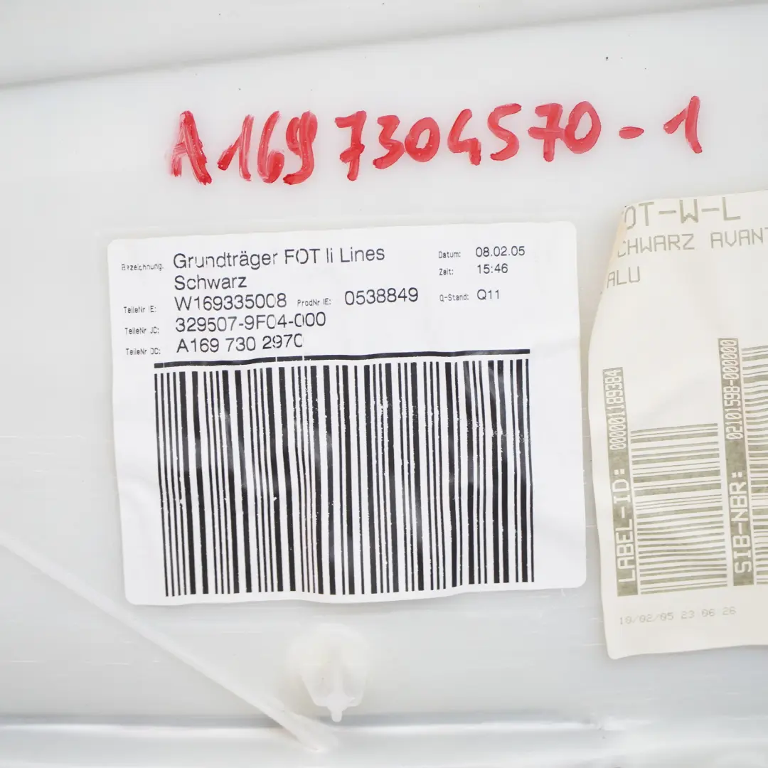 Scheda Porta Posteriore Sinistra Trim Panel Cover Panno Nero per Mercedes W169 con numero di parte A1697304570 Mercedes W169 Scheda Porta Posteriore Sinistra Trim Panel Cover Panno Nero - SKU A1697304570-1 - Numero di parte A1697304570