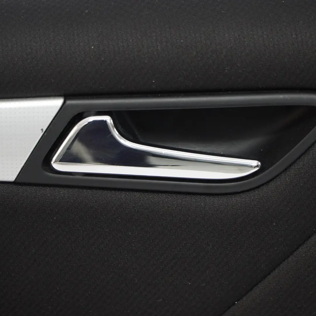 Scheda Porta Posteriore Sinistra Trim Panel Cover Panno Nero per Mercedes W169 con numero di parte A1697304570 Mercedes W169 Scheda Porta Posteriore Sinistra Trim Panel Cover Panno Nero - SKU A1697304570-1 - Numero di parte A1697304570