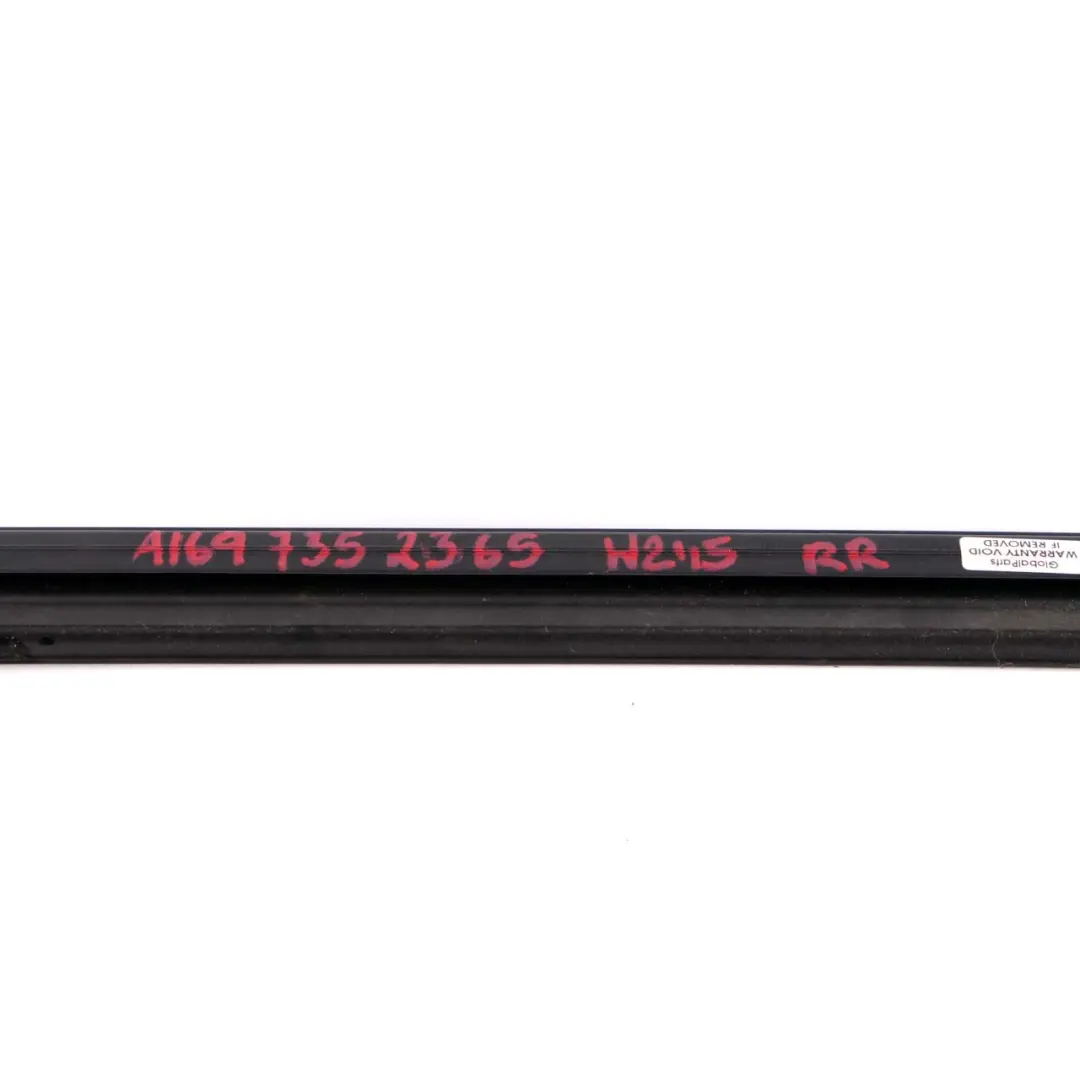 Mercedes W245 Uszczelka Drzwi Tylnych Prawych Tył Prawy - SKU A1697352365 - Numer Części A1697352365