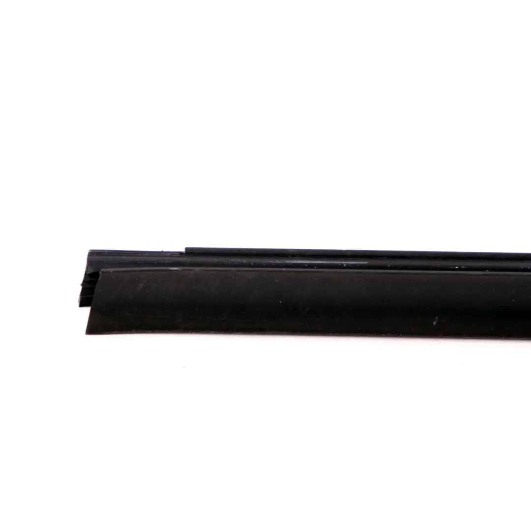 Mercedes W245 Porta posteriore destra Guarnizione interna - SKU A1697352365 - Numero di parte A1697352365