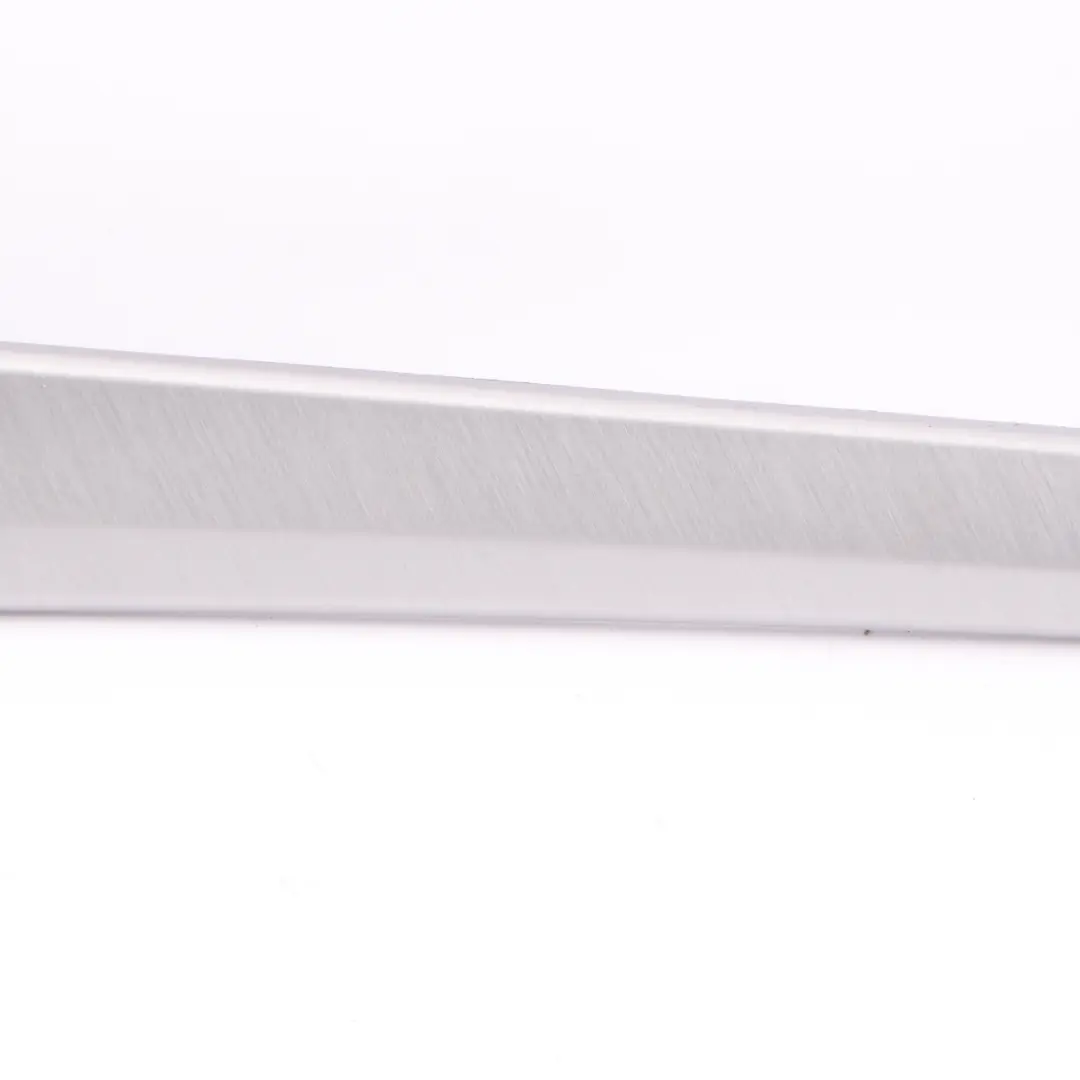 Garniture Porte Cache Panneau Poignée Arrière Droite pour Mercedes W169 à propos du numéro de pièce A1697371882 Mercedes W169 Garniture Porte Cache Panneau Poignée Arrière Droite - SKU A1697371882 - Numéro de pièce A1697371882