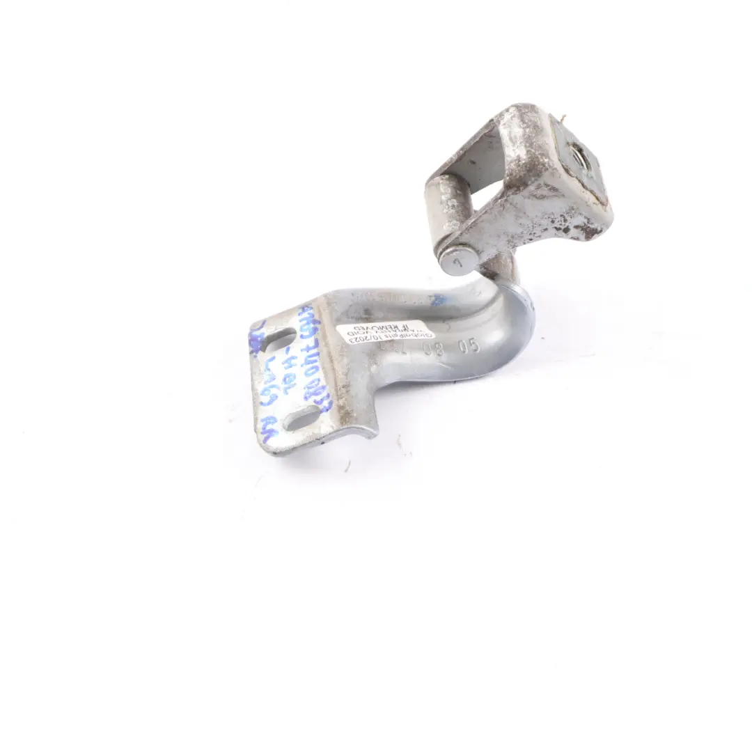 Cerniera portellone posteriore destro Horizon Blue-391 per Mercedes W169 con numero di parte A1697400837 Mercedes W169 Cerniera portellone posteriore destro Horizon Blue-391 - SKU A1697400837-HBL - Numero di parte A1697400837