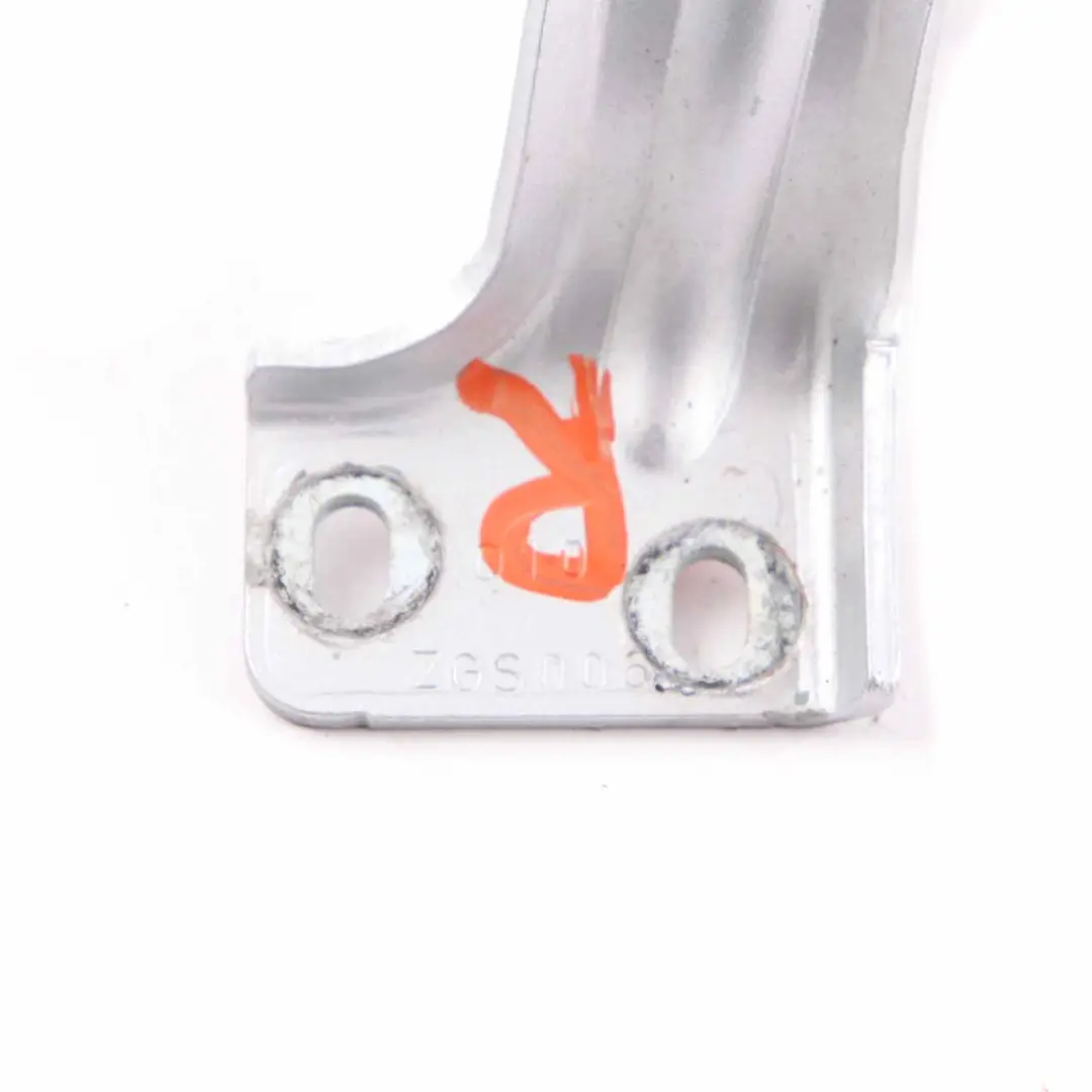 Zawias Klapy Bagażnika Prawo Polar Silver 761 A1697400637 do Mercedes W245 o numerze A1697401037 Mercedes W245 Zawias Klapy Bagażnika Prawo Polar Silver 761 A1697400637 - SKU A1697401037-PLS - Numer Części A1697401037