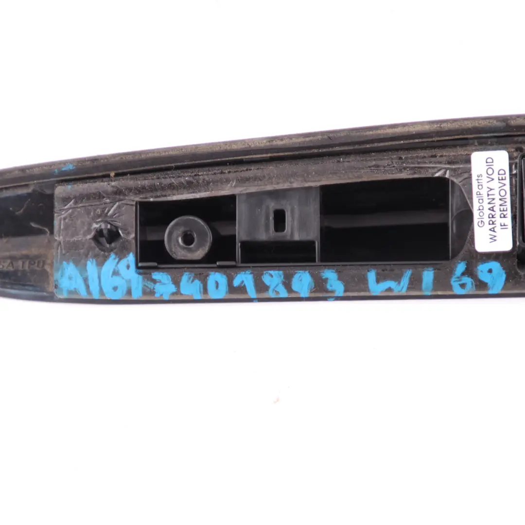 Maniglia portellone bagagliaio Apertura Striscia di rivestimento per Mercedes W169 con numero di parte A1697401893 Mercedes W169 Maniglia portellone bagagliaio Apertura Striscia di rivestimento - SKU A1697401893 - Numero di parte A1697401893