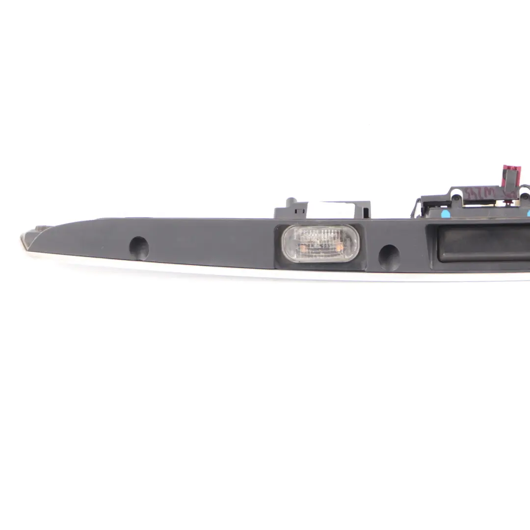 Mango Cromado Tapa Maletero Portón Trasero para Mercedes W245 con número de pieza A1697402093 Mercedes W245 Mango Cromado Tapa Maletero Portón Trasero - SKU A1697402093 - Número de pieza A1697402093