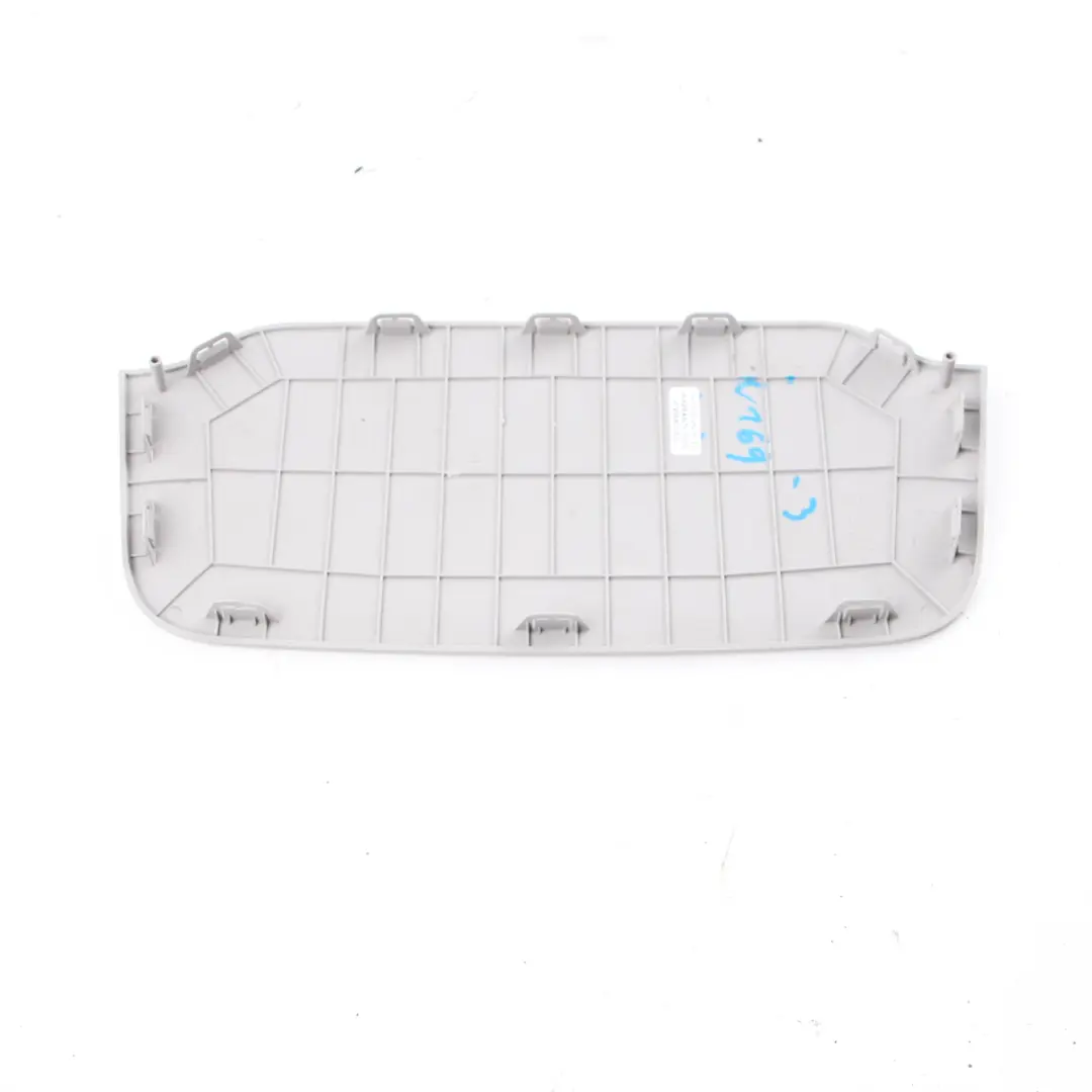 Tylny Panel Osłona Klapy Bagażnika Szary do Mercedes W169 o numerze A1697470271 Mercedes W169 Tylny Panel Osłona Klapy Bagażnika Szary - SKU A1697470271-3 - Numer Części A1697470271