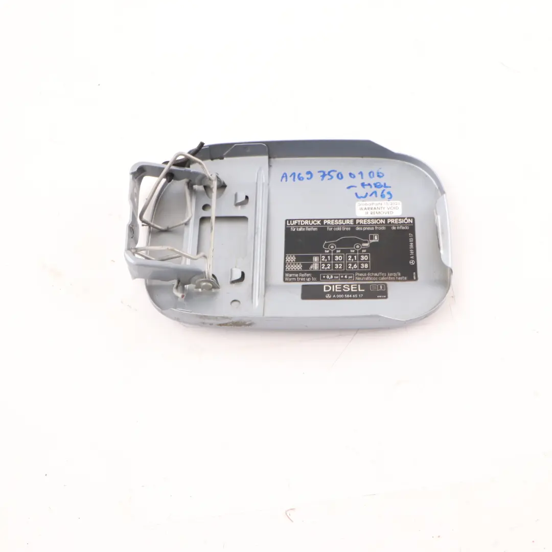 Mercedes W169 Kraftstofftankklappe Tankdeckel Horizont Blau - 391 - SKU A1697500106-HBL - Teilenummer A1697500106