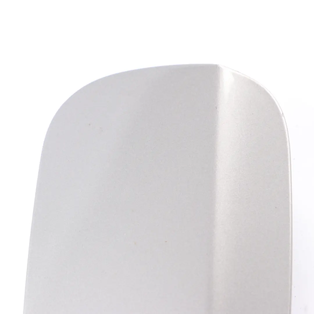 Tapa del depósito de combustible Gris Cometa - 748 para Mercedes W169 con número de pieza A1697500106 Mercedes W169 Tapa del depósito de combustible Gris Cometa - 748 - SKU A1697500106-KMG - Número de pieza A1697500106