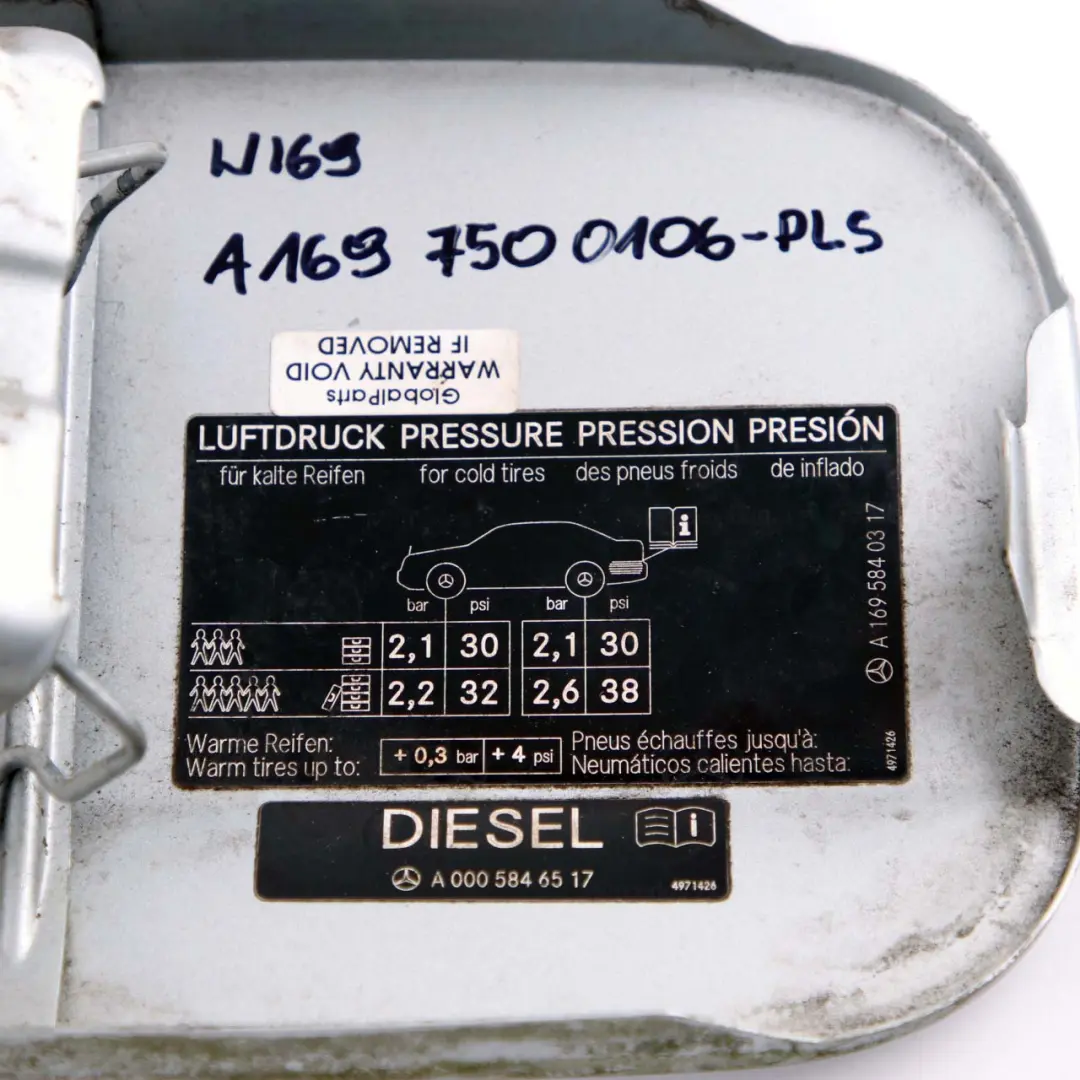 Mercedes W169 Couvercle Bouchon Réservoir Carburant Argent Polaire - SKU A1697500106-PLS - Numéro de pièce A1697500106