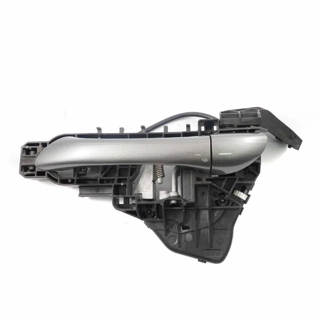 Poignée de porte arrière gauche Mountain Grey 787 pour Mercedes W169 à propos du numéro de pièce A1697600334 Mercedes W169 Poignée de porte arrière gauche Mountain Grey 787 - SKU A1697600334-MG - Numéro de pièce A1697600334